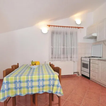 Spira Puovica Ii * Trogir